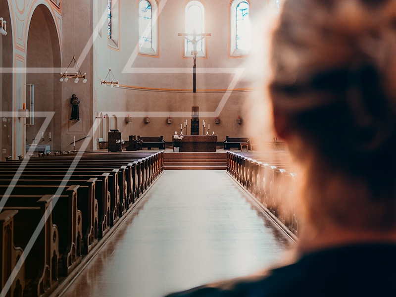Conheça o significado da missa de sétimo dia